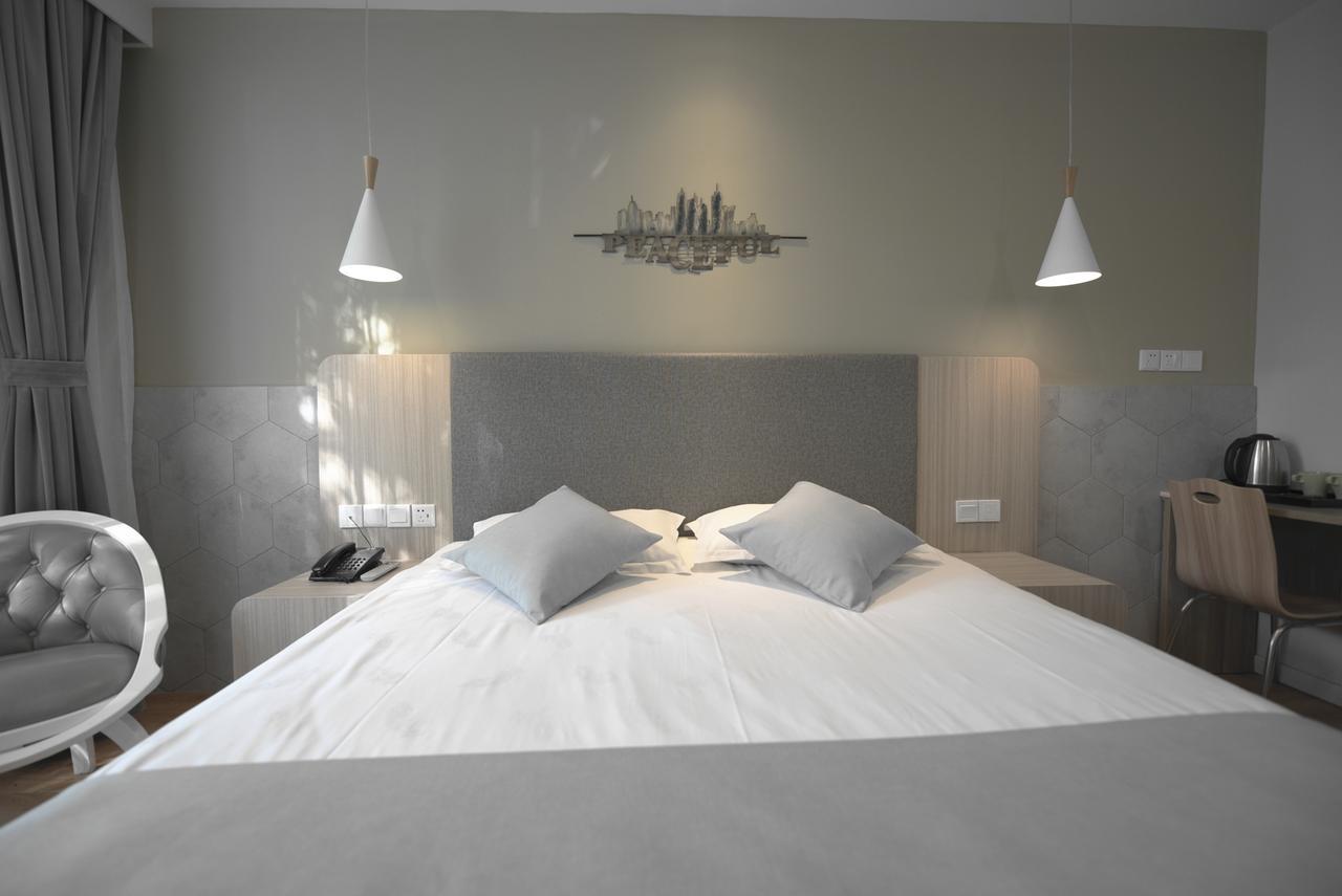 Tours * Soho Garden Hotel Шанхай Екстериор снимка